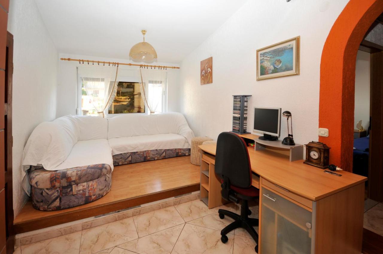 Apartman Elena Traù Esterno foto