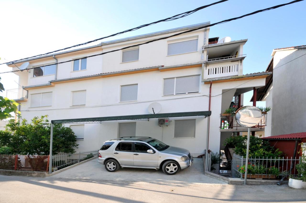 Apartman Elena Traù Esterno foto