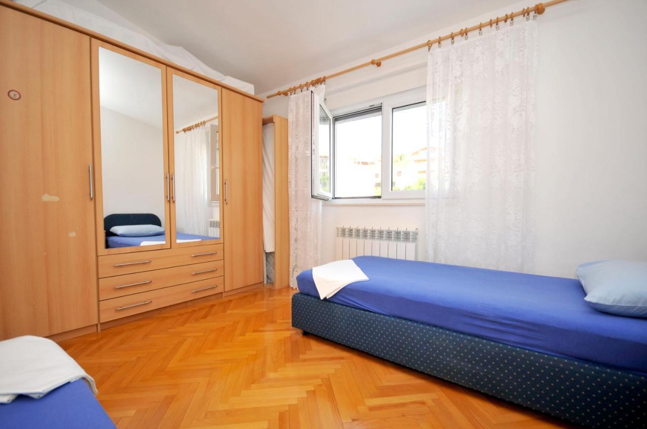 Apartman Elena Traù Esterno foto
