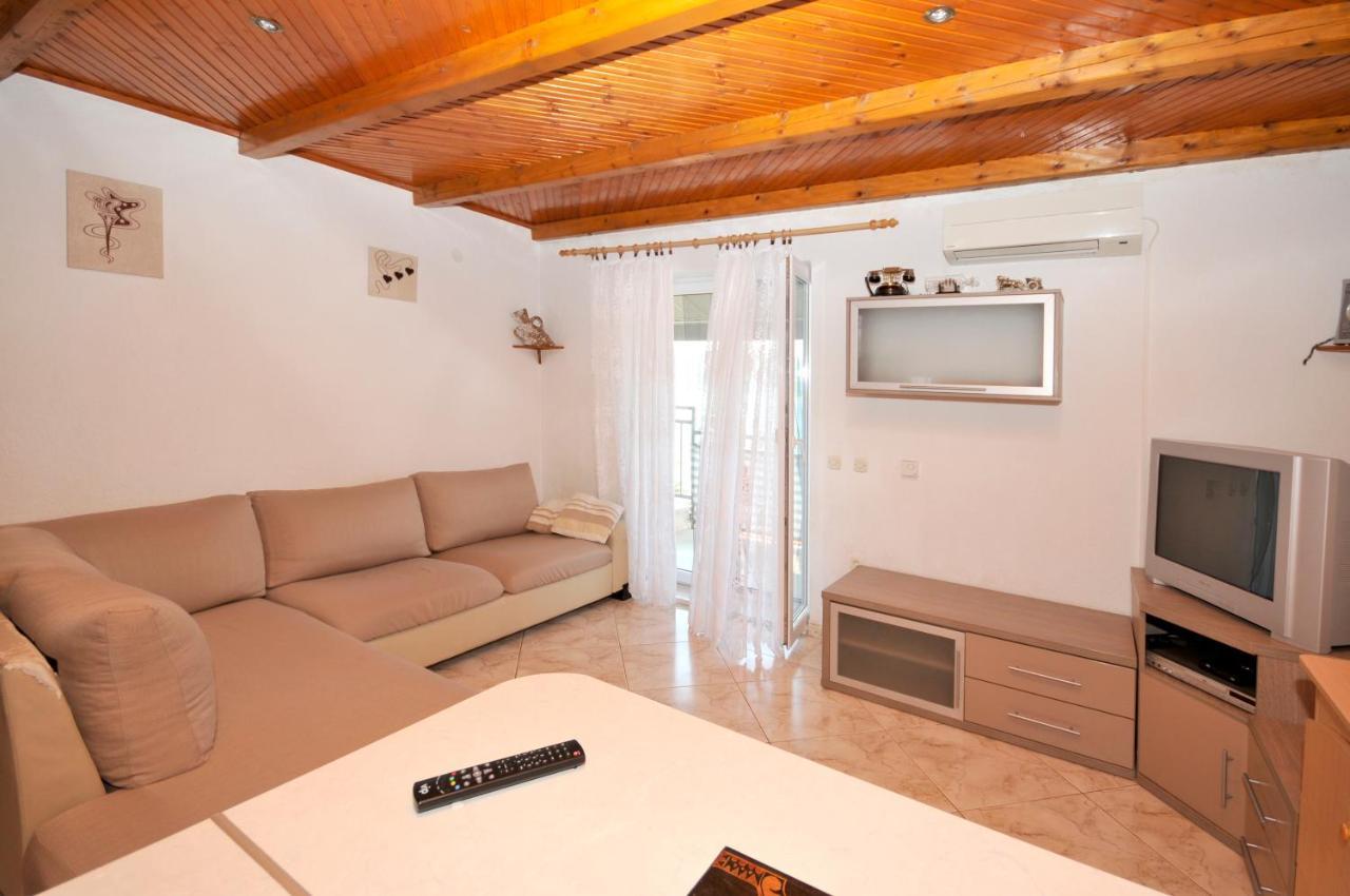 Apartman Elena Traù Esterno foto